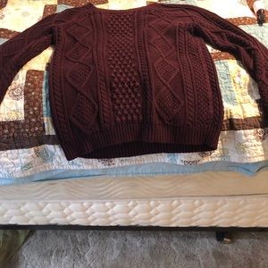 4 women’s sweatshirts!